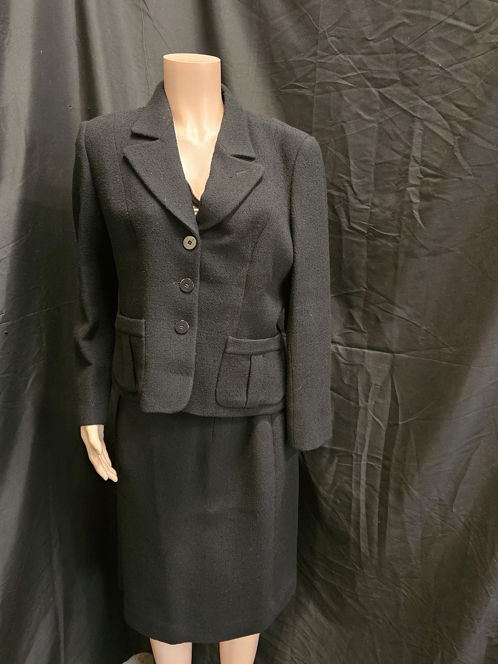 A08 Giorgio Armani Black Tailored Women's Blazer, Skirt & Shirt Size 14